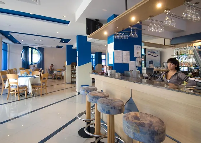 Nadia Ξενοδοχείο